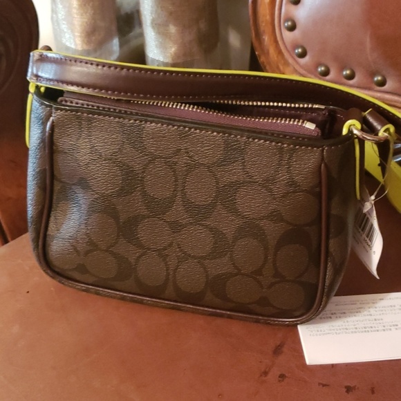 NWT Coach purse - Picture 3 of 3
